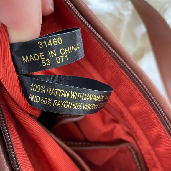 ETIENNE Ratten Hand Bag Faux Leather Trim Strap Center Zipper Pocket Two Pouches - Picture 10 of 15